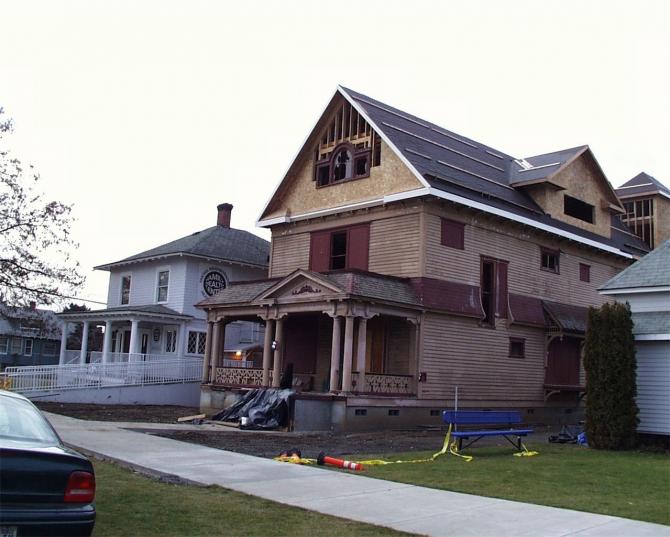 Richey House Prepares to Move