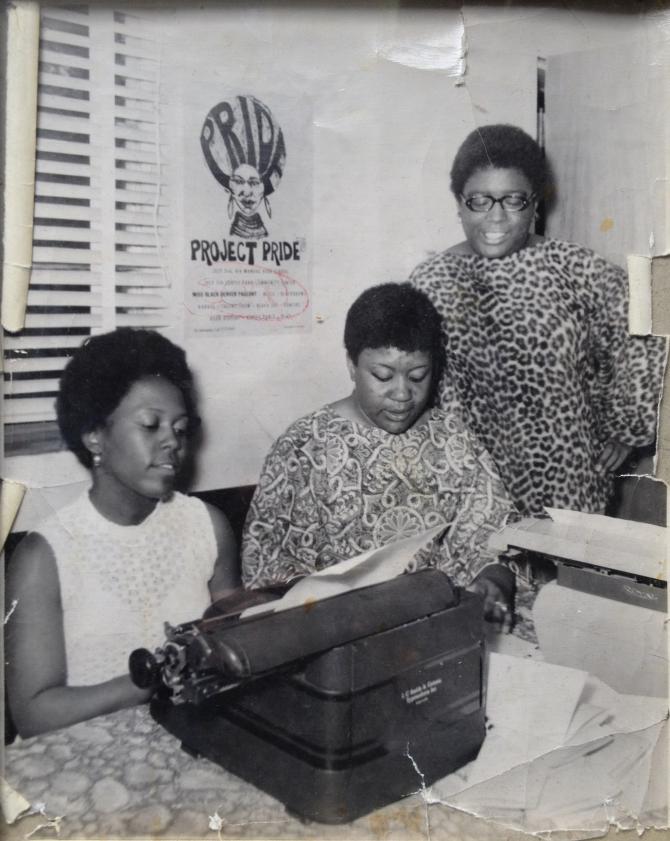 Laura Jean Murrell Paden at typewriter with Cora Lay and Betty McNary at Project Pride headquarters, 23rd Avenue and Wilton Street, 1970. (Courtesy Damita Murrell)