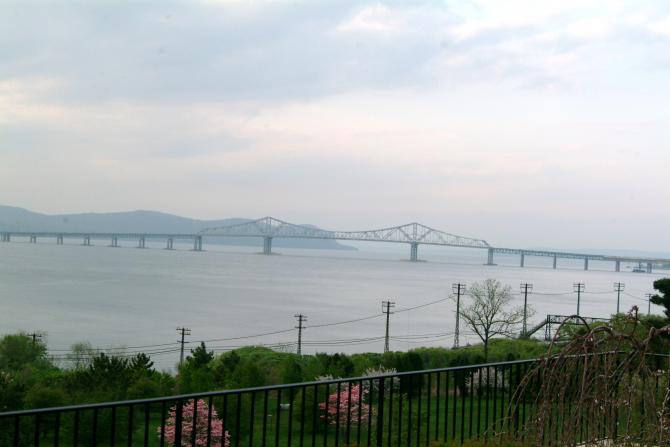 The vista of the Tappanzee bridge from the gazebo