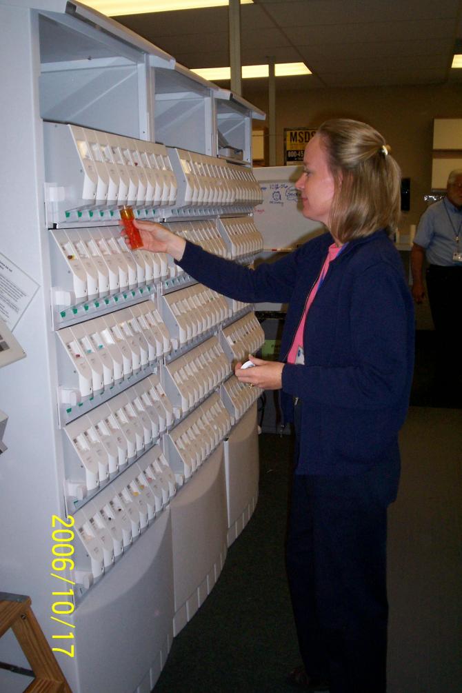 Pharmacy Auto Dispenser