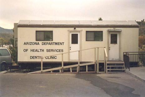 Recognizing the importance of dental health in maintaining overall health, Mariposa begins providing dental services in a tiny, 10’ x 30’ modular trailer on loan from the Arizona Department Health Services. (1993)